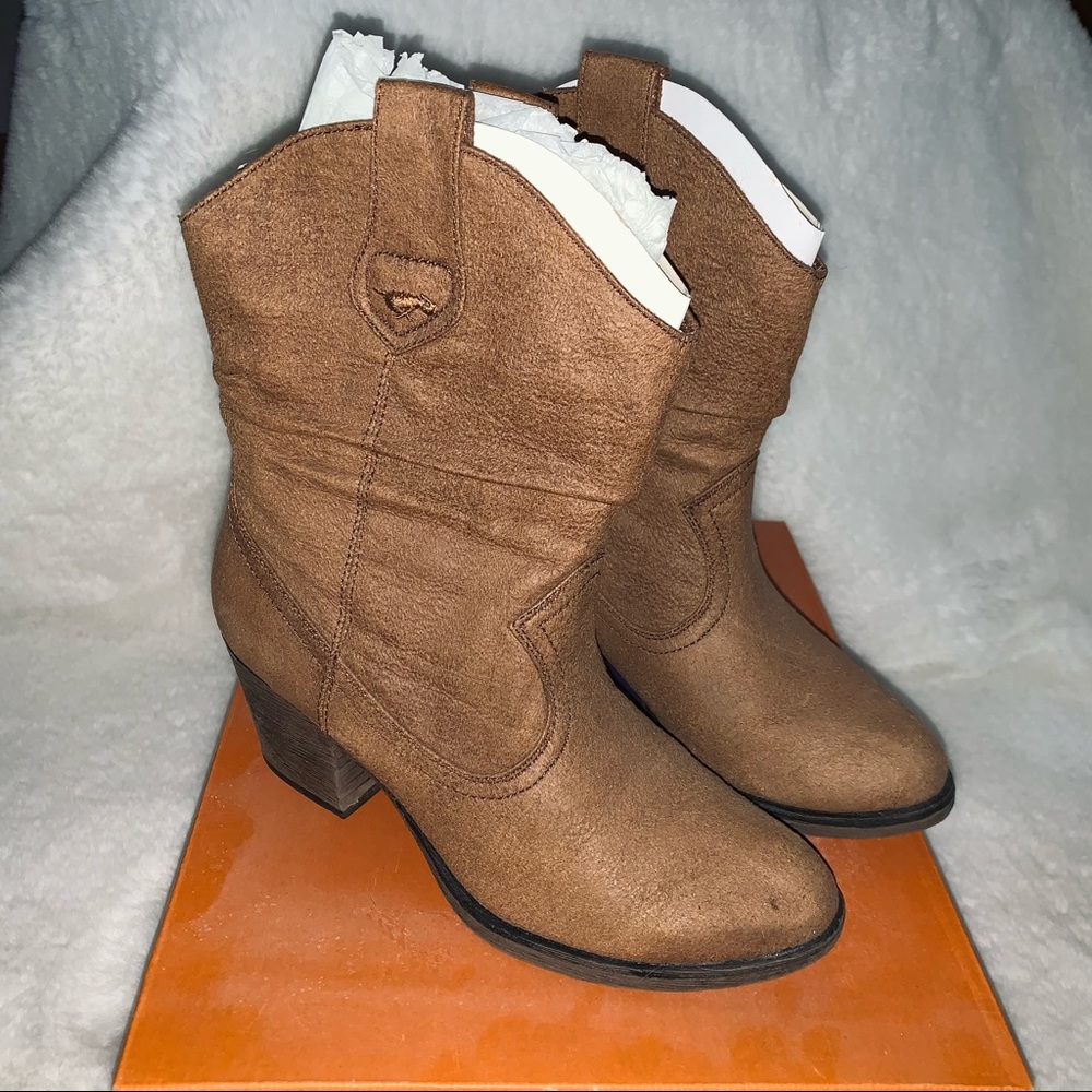 Rocket Dog Sheriff Whiskey Cowboy Boots